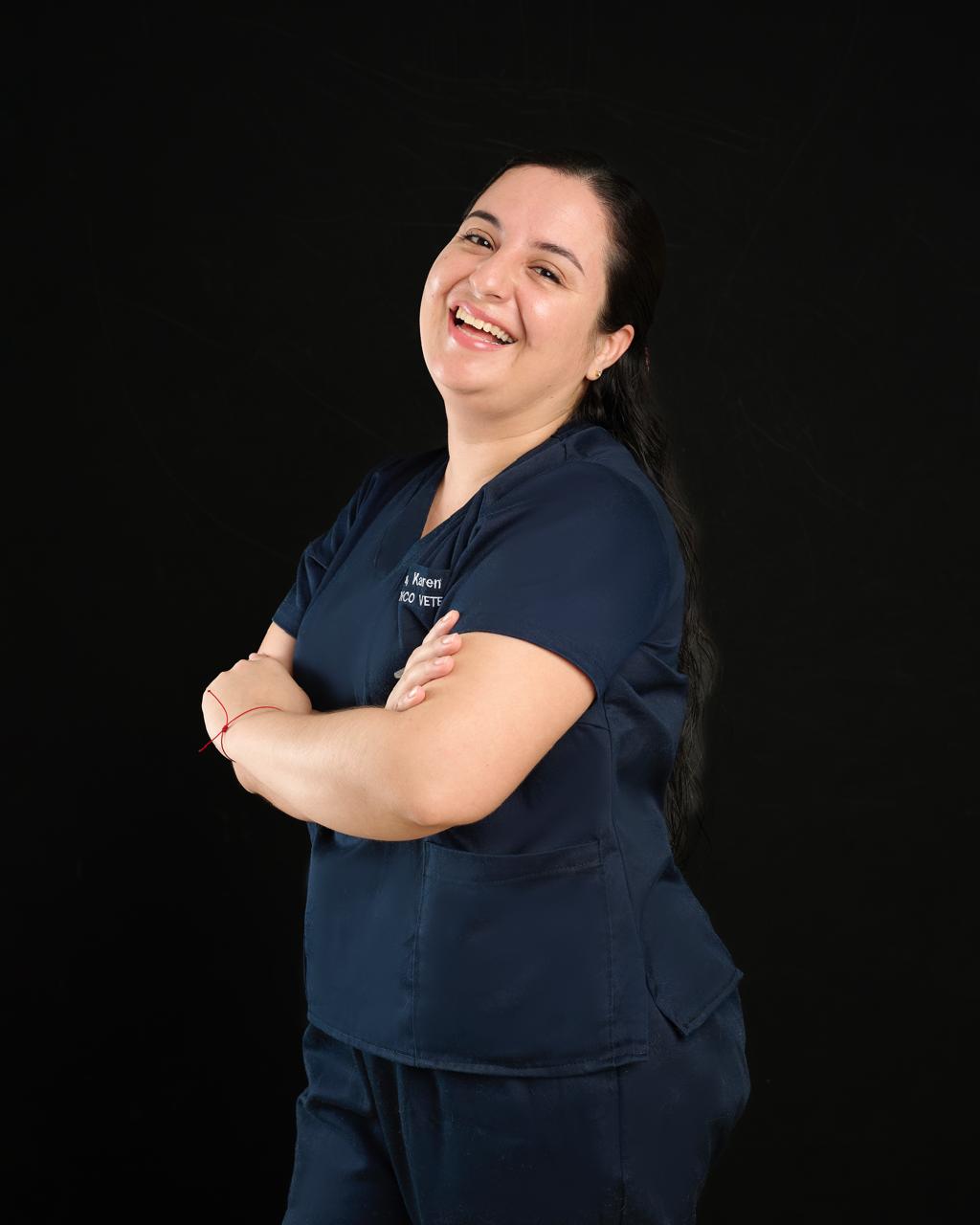 Dra. Karen Vélez