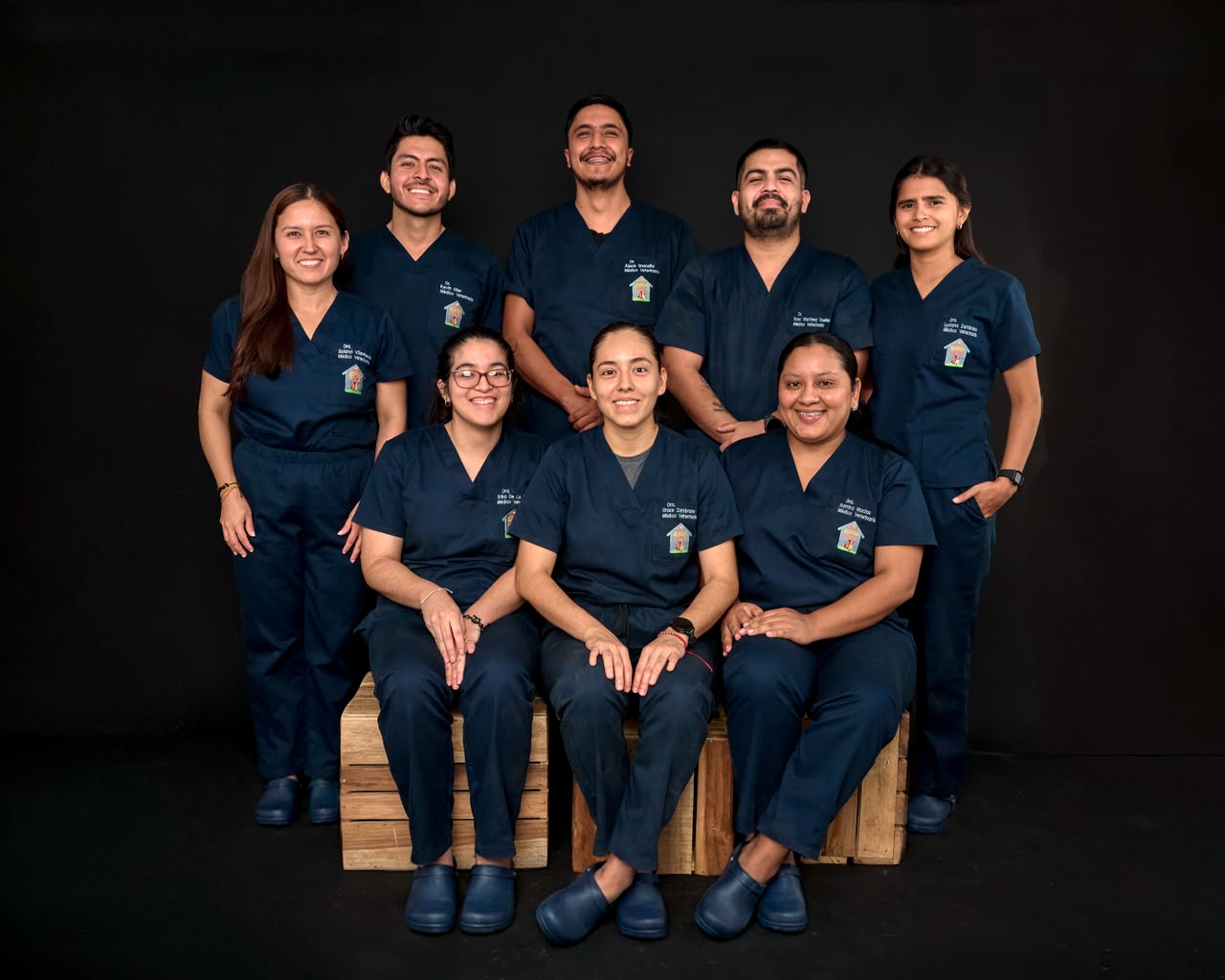 EQUIPO MÉDICO EL PERRO FELIZ 